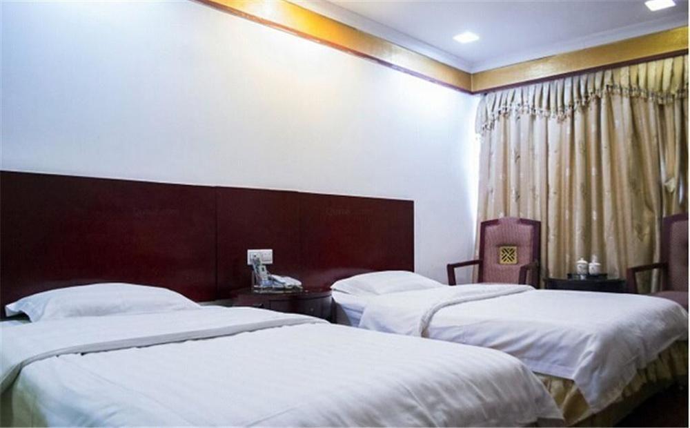 Baojiang Yingbin Hotel Zhuhai Exterior photo